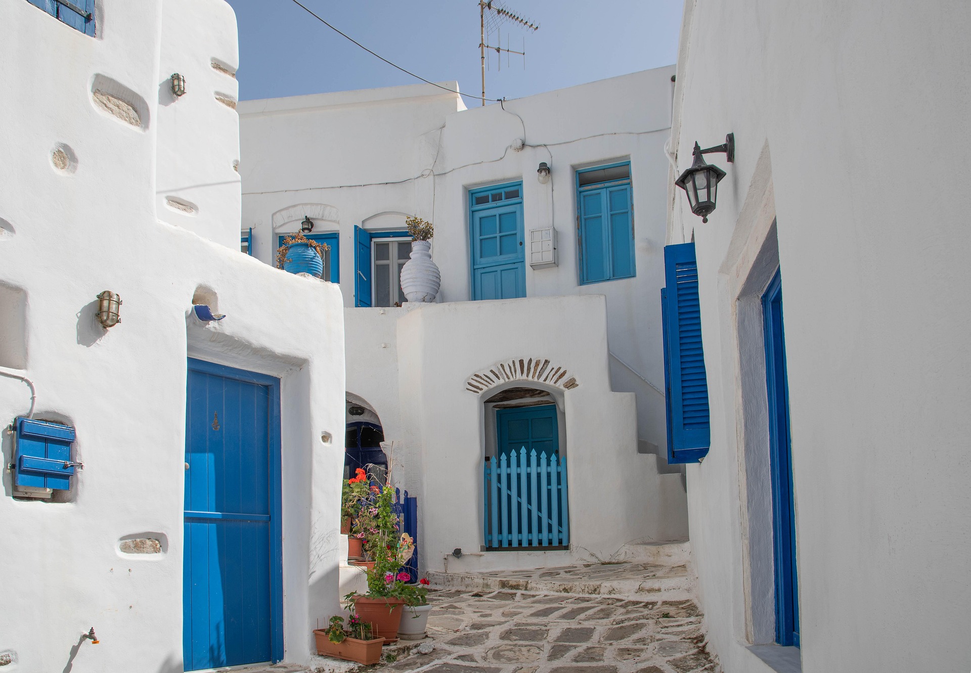 Paros