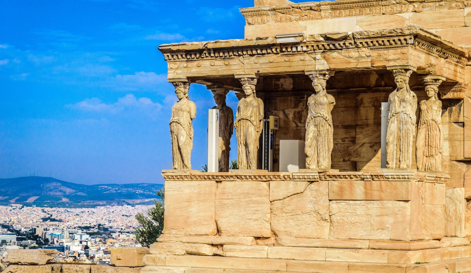 10-Day Best of Greece Tour to Nafplio, Olympia, Meteora, Delphi & Santorini