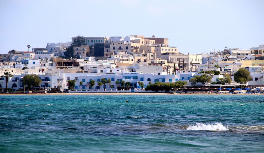 9-Day Greek Islands Experience: Private Tours of Paros, Naxos & Santorini