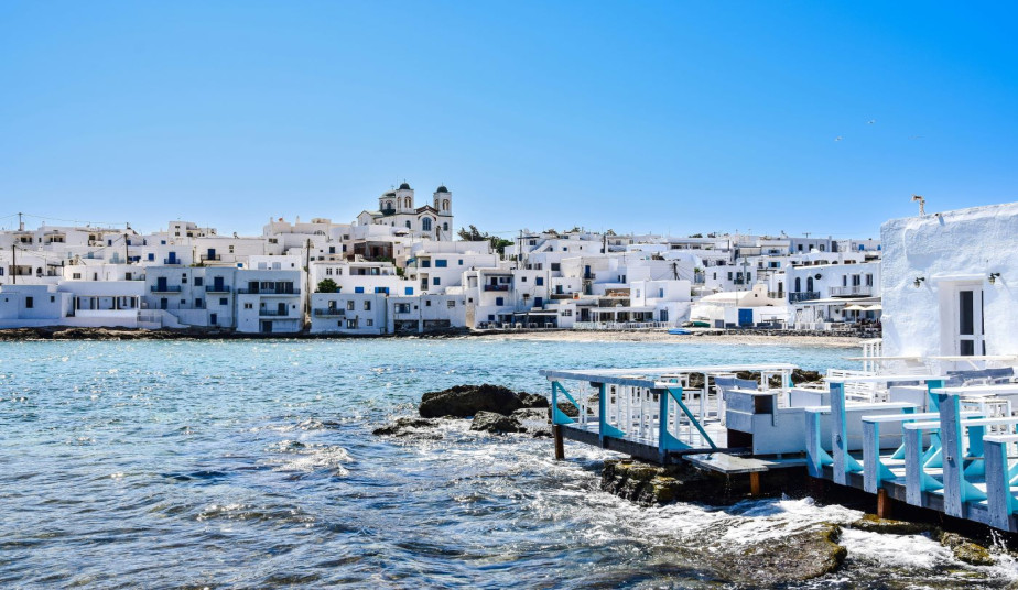 8 Day Tour in Paros, Naxos, Santorini, to Explore the Best of Greek Islands