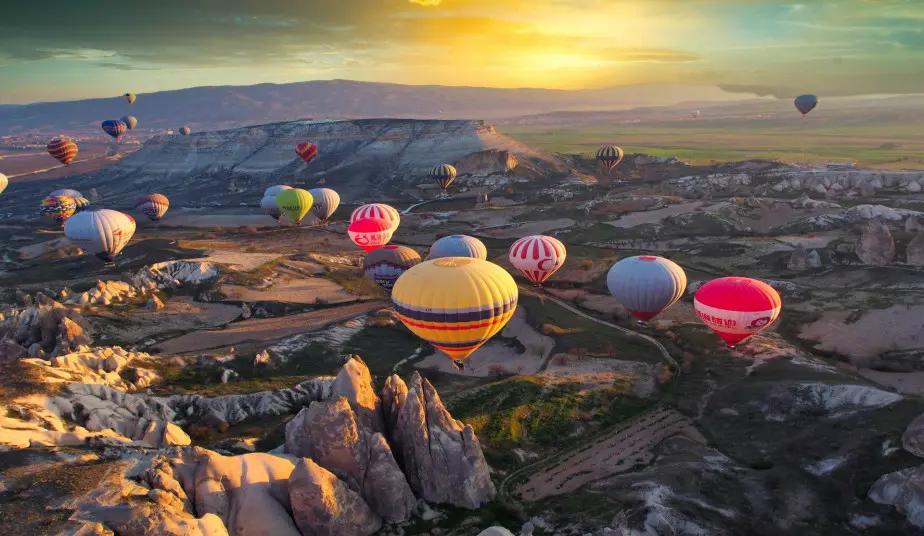 11 Day Greece & Turkey Tour: Istanbul, Cappadocia, Mykonos, Santorini, Athens