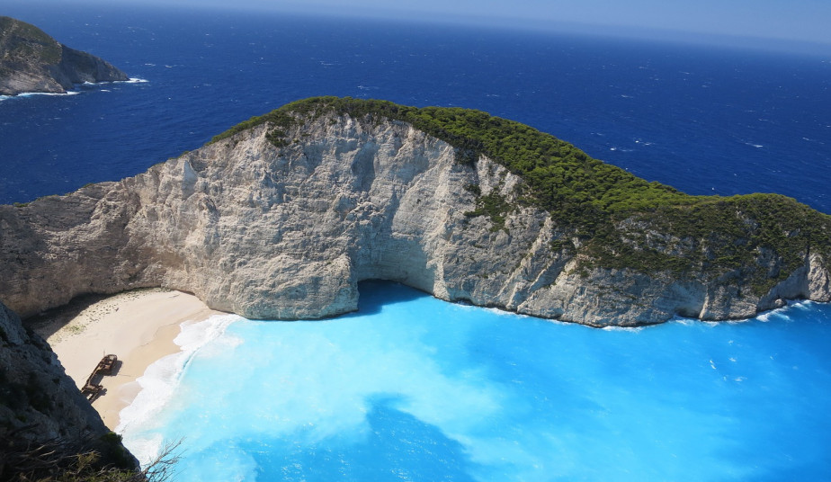 12 Day Private Tour: Zakynthos, Kefalonia, Santorini & Athens Highlights