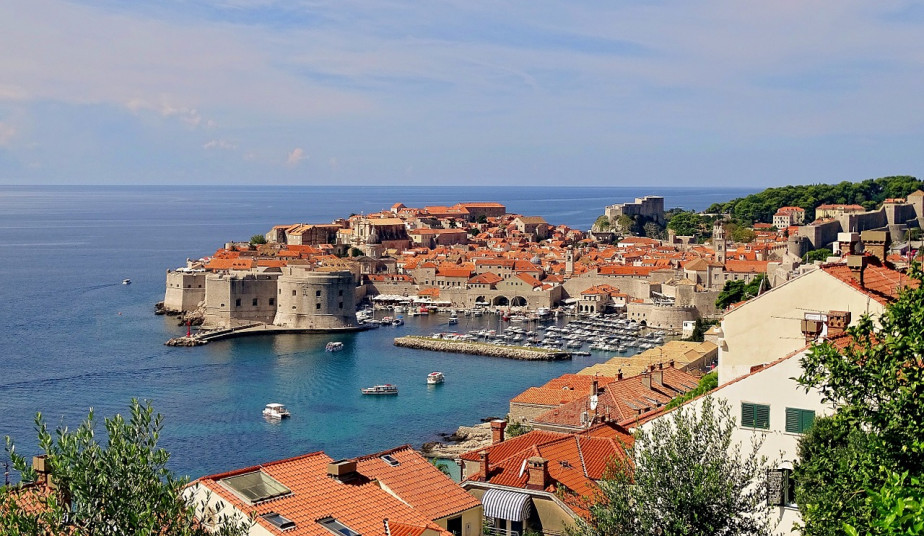 12 Day Tour in Santorini & Croatia, Visit  Dubrovnik, Kotor & Boka Kotorska Bay