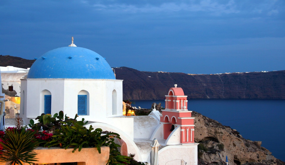 12 Day Tour in Santorini & Croatia, Visit  Dubrovnik, Kotor & Boka Kotorska Bay