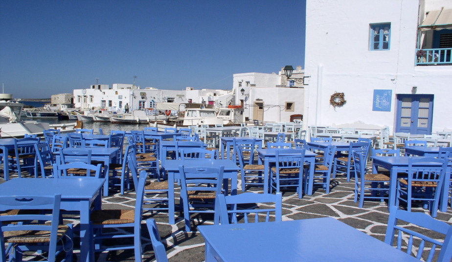 Best of the Cyclades: 15-Day Tour of Mykonos, Paros, Naxos, Santorini, Crete