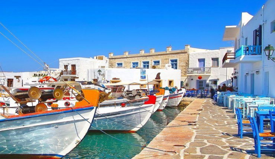15 day Relaxing Holidays to Cyclades Islands, Milos, Mykonos, Santorini