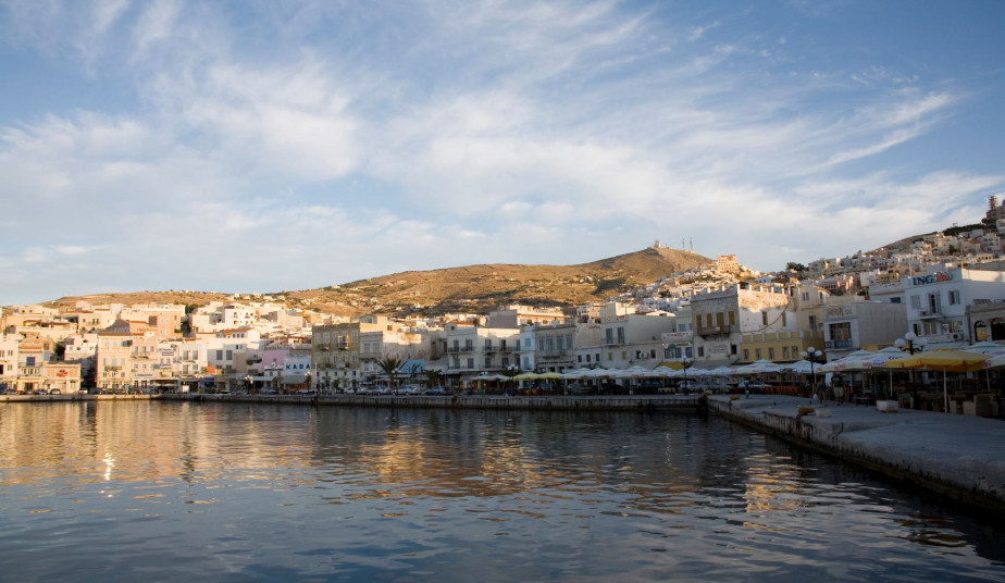 3 Day Tour Syros & Santorini from Athens, Venetian and Cycladic Style