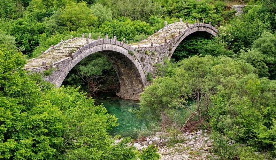 5 Day Adventure Tour,  Picturesque Villages, Olympus, Vikos Gorge,