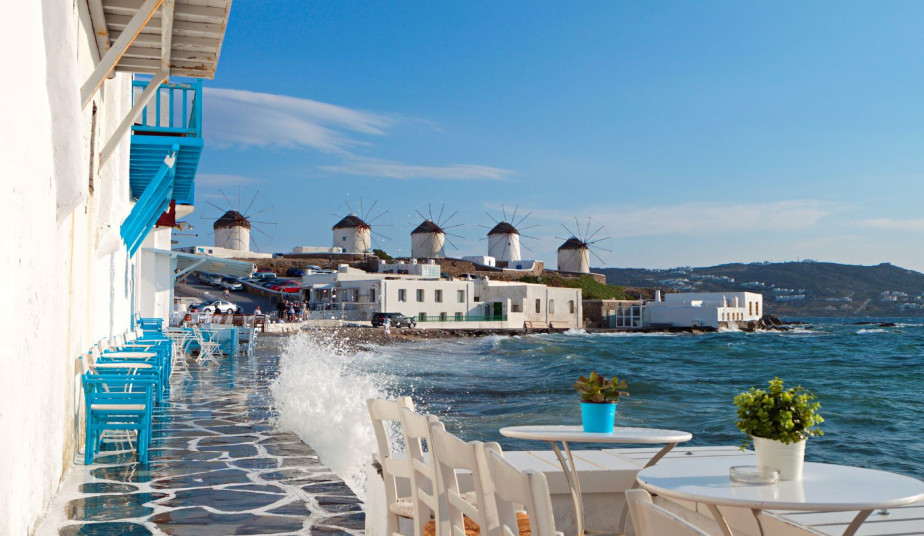 5 day Greek Island Hopping, Milos, Santorini, Mykonos & Tour in Delos