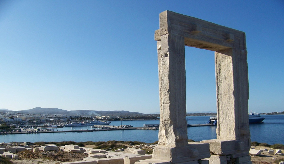 Paros & Naxos Highlights Tour – 7 Days of Sun, Culture & Cuisine