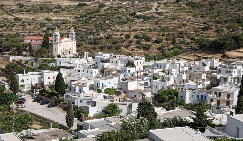Paros & Naxos Highlights Tour – 7 Days of Sun, Culture & Cuisine
