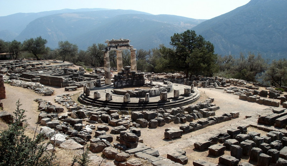 5 Day Fly & Drive Tour Greece, Visit Ancient Olympia, Delphi, Meteora