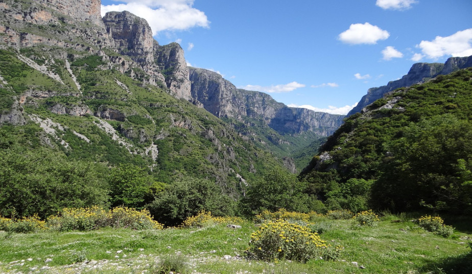 7-Day Northern Greece - Zagori, Metsovo & Pelion Adventure