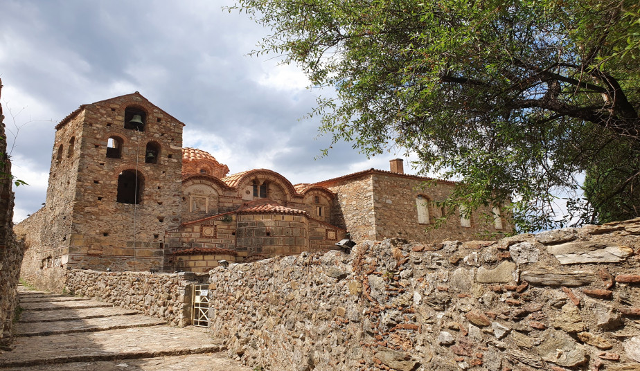6-Day Ancient Greece & Peloponnese Tour – History, Castles & Myth
