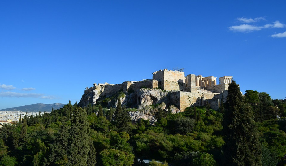 6-Day Tour Athens, Santorini, Delphi, and a Cruise to Poros and Hydra islands