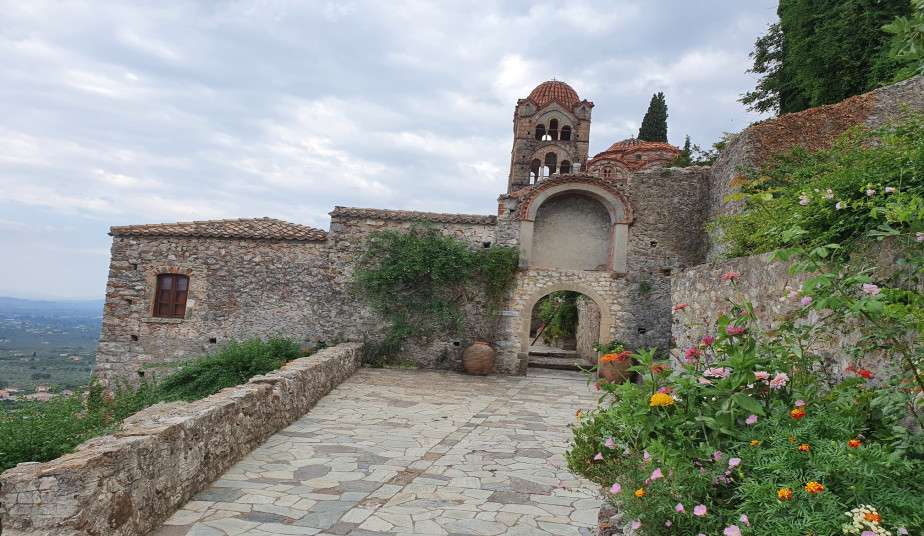 7 day Tour Package to the Best of Mani, Monemvasia, Gytheio from Athens