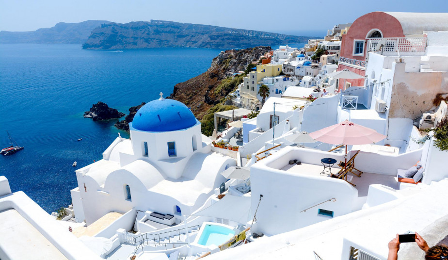 9 Day Group Tour in Ancient Greece & Santorini with Cruise to Volcano