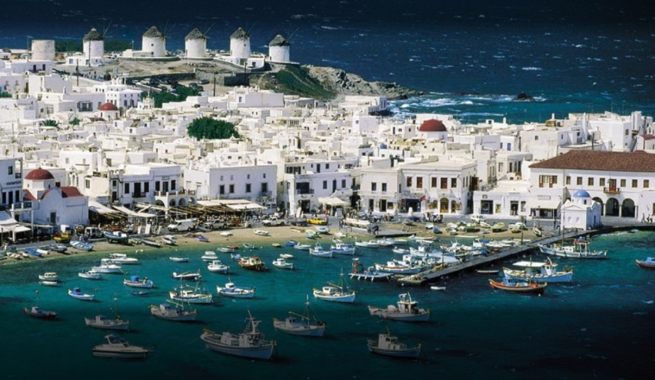 9-Day Greek Honeymoon Getaway: Santorini , Milos, Mykonos, Bliss Awaits!