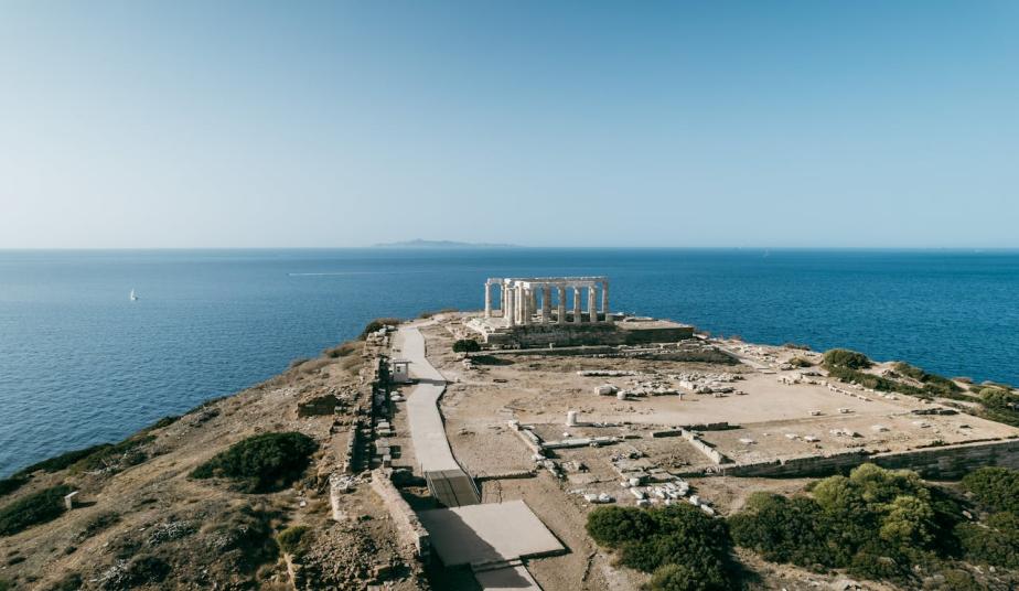 Full Day Private Tour in Athens, Cape Sounio & Lake of Vouliagmenis