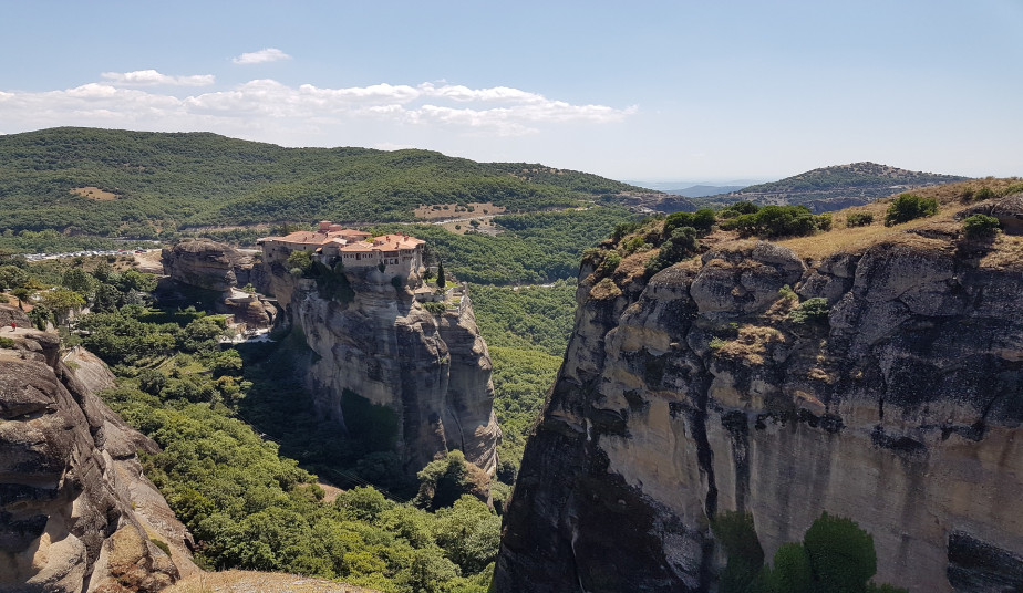 Explore Meteora’s Breathtaking Monasteries - Private Tour from Athens