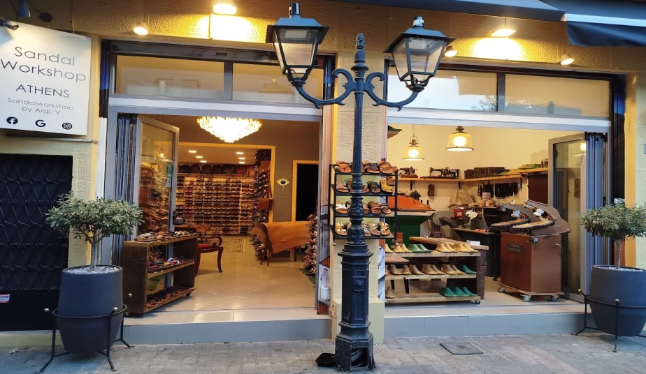 Guided Acropolis & Tailor-Made Sandals Experience – Monastiraki