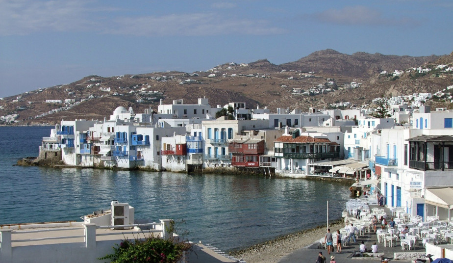 3-Day Private Greek Island Adventure: Mykonos & Santorini Highlights