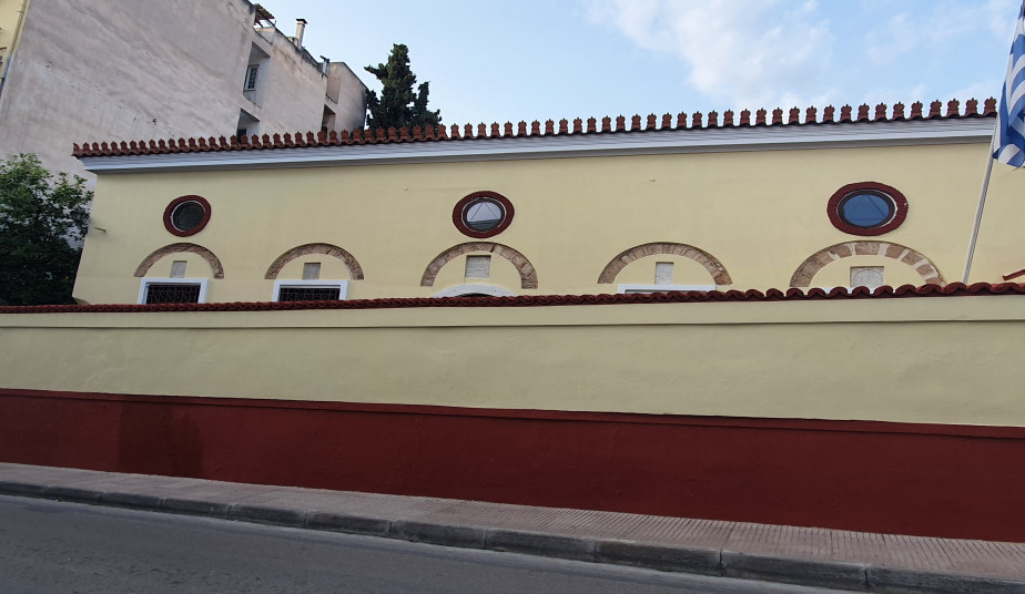 Discover Chalkis' Jewish Legacy: Private Tour to Community & Cemetery