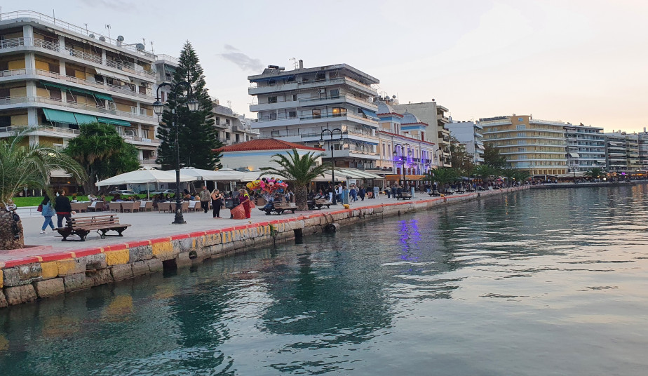 Discover Chalkis' Jewish Legacy: Private Tour to Community & Cemetery