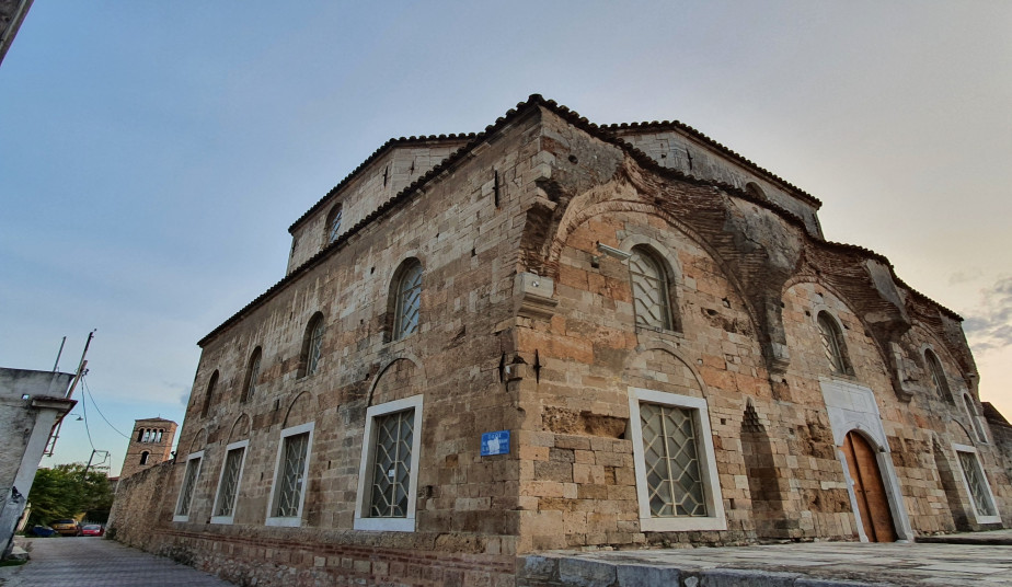 Discover Chalkis' Jewish Legacy: Private Tour to Community & Cemetery