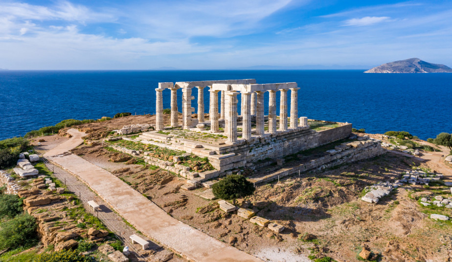 Private Tour at Cape Sounio & Temple of Poseidon to Discover the Enchanting