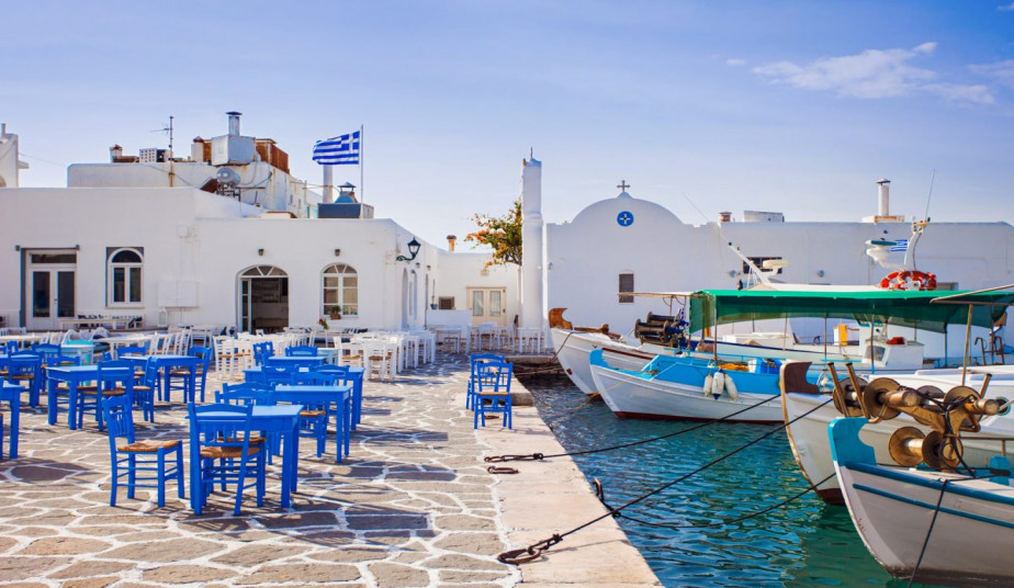 Private Grand Circle Tour in Paros to Explore the Island's Top Highlights