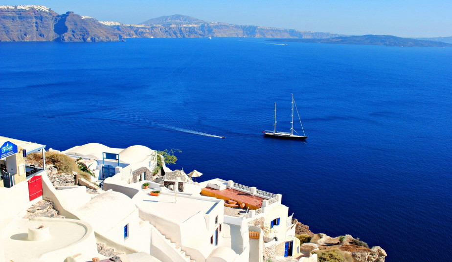 Private Sunset Cruise Tour to Caldera in Santorini Included BBQ on Board