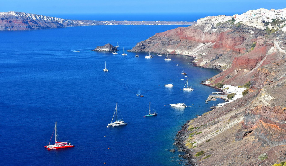 Semi Private Cruise to Caldera, Oia, Hot Springs, Swim at Red & White Beach