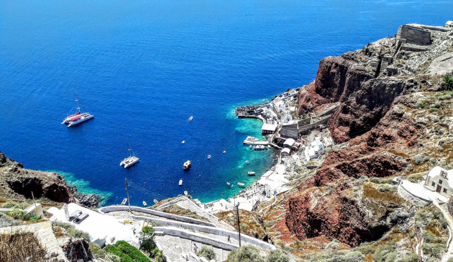 Semi Private Cruise to Caldera, Oia, Hot Springs, Swim at Red & White Beach