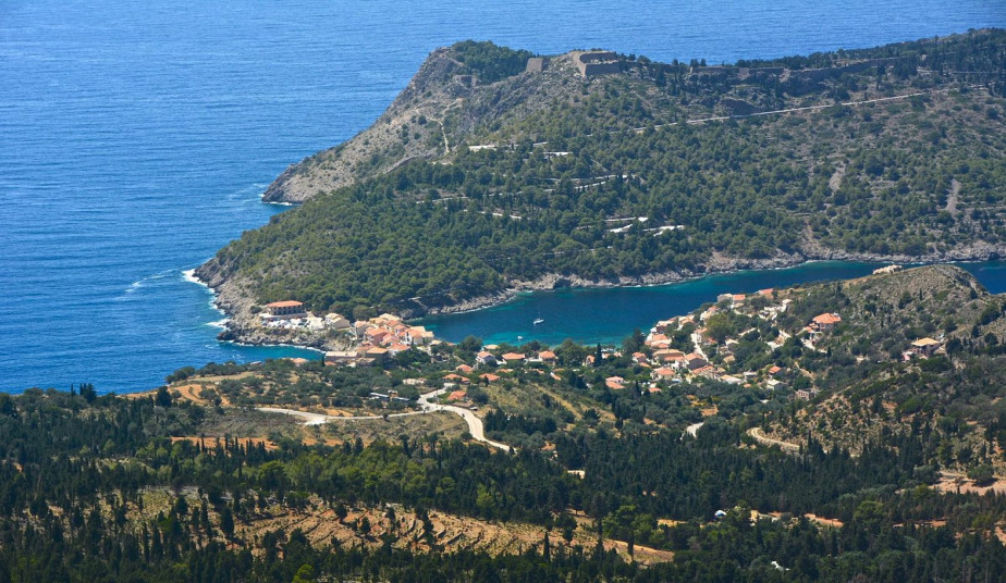 Cruise Excursion to Visit a Great Winery, Melisani Lake & Village of Agia Effimia