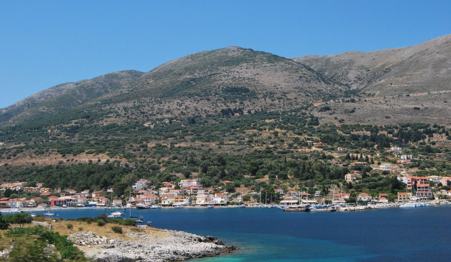 Cruise Excursion to Visit a Great Winery, Melisani Lake & Village of Agia Effimia