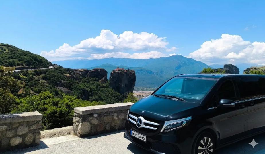 Private Meteora Day Tour from Athens – Stunning Cliffside Monasteries