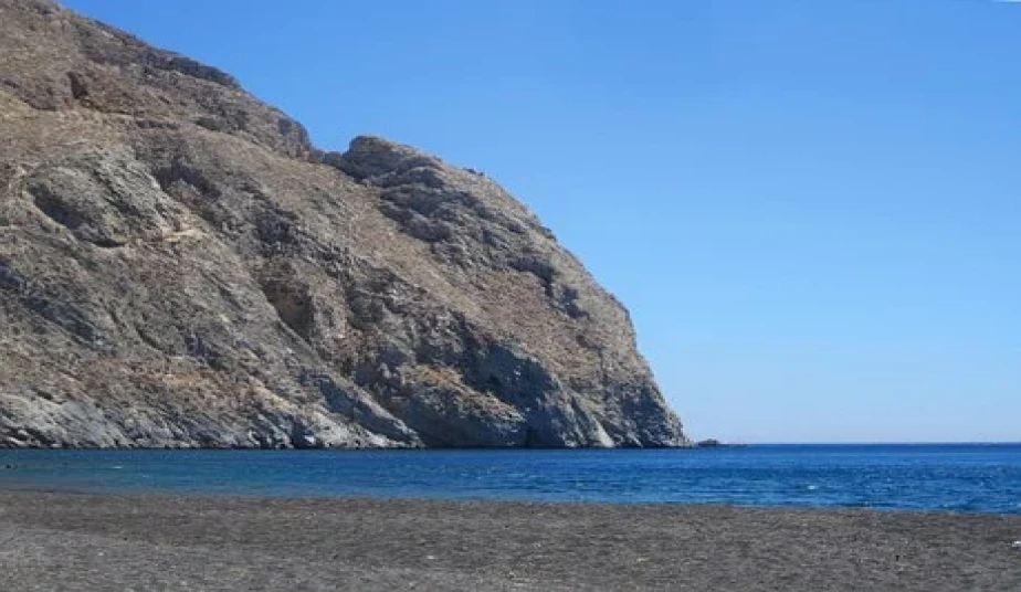 Private Shore Excursion in Santorini to the Top Highlights, Villages & Beaches