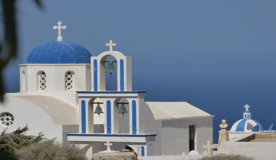 Private Shore Excursion in Santorini to the Top Highlights, Villages & Beaches