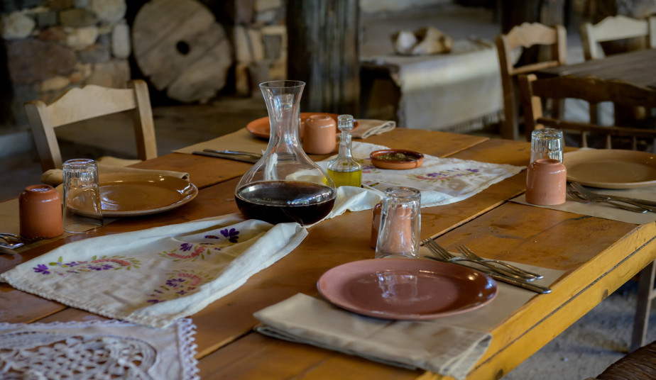 Cook Like a Minoan in Crete an Authentic Ancient Cooking Class