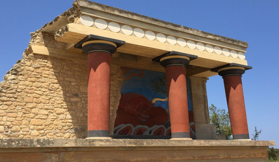 Heraklion: Guided Tour Knossos & Wine Tasting Tour at Archanes Village