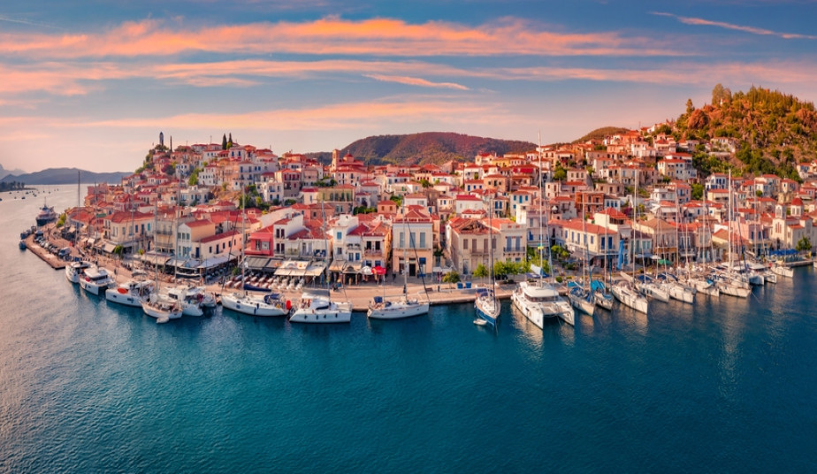 7 Day Luxury Tour Athens and Santorini with Private Cruise, Hydra & Poros