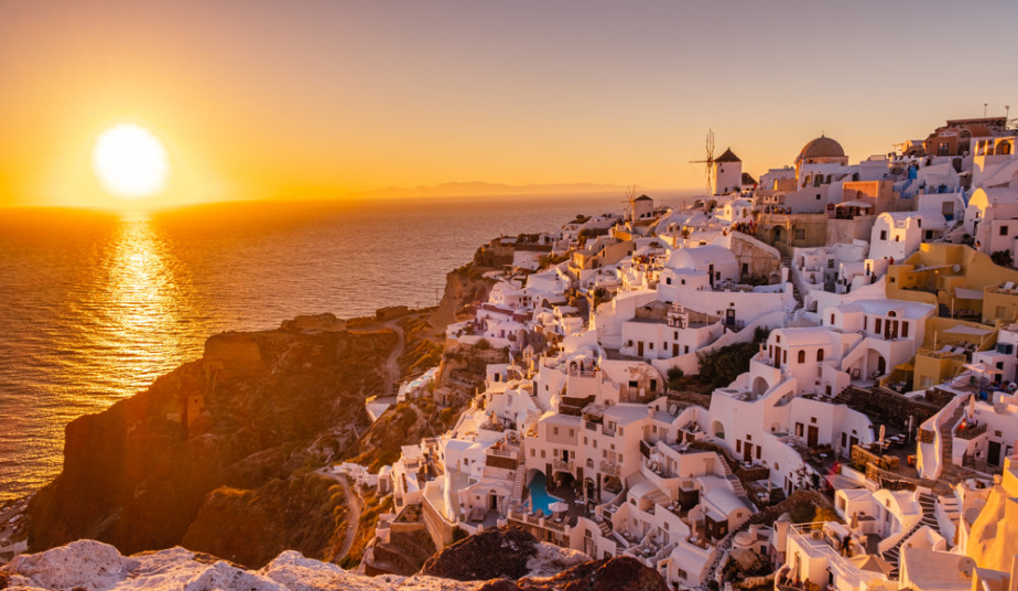 7 Day Luxury Tour Athens and Santorini with Private Cruise, Hydra & Poros