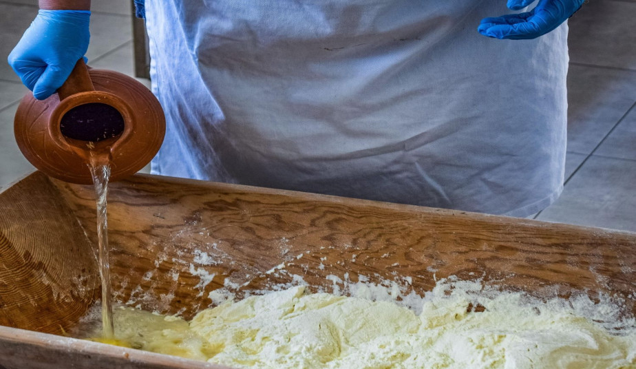 Traditional Bread Baking in Mykonos: A Hands-On Farm Experience