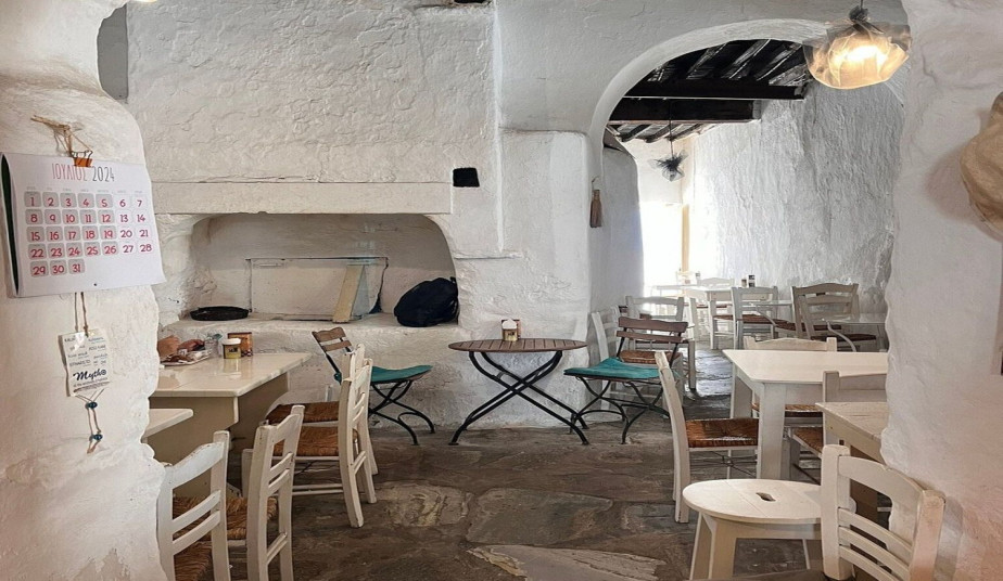 Walking Food Tasting Tour in Mykonos Town – Visit Windmills & Little Venice