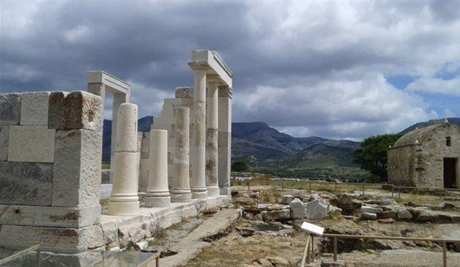 Discover Naxos: Demetra's Temple, Pottery Village & Olive Oil Tasting