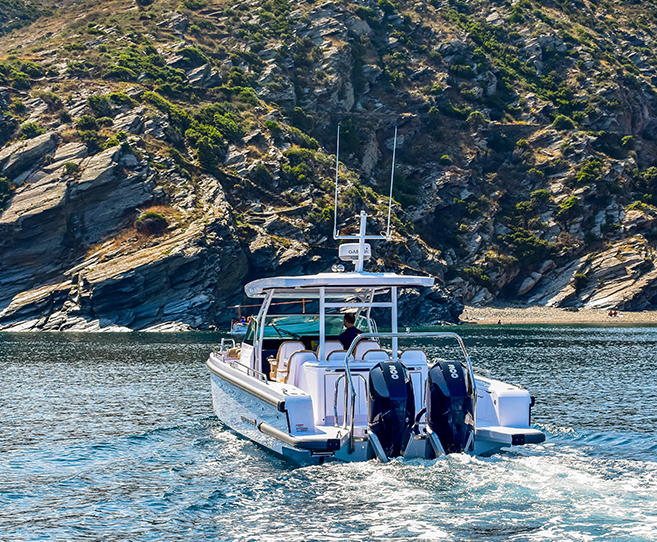 Private Boat Trip with Skipper to Explore Agistri, Aegina, & Moni from Athens