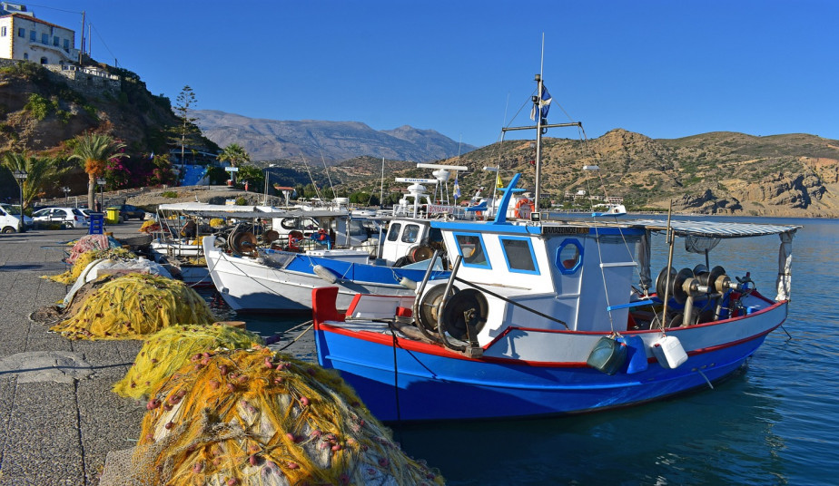 Heraklion: Spinalonga Island Tour with Traditional Villages & Historic Churches