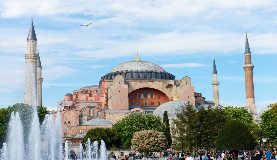Private Istanbul Tour – Hippodrome, Blue Mosque, Hagia Sophia & Bazaar