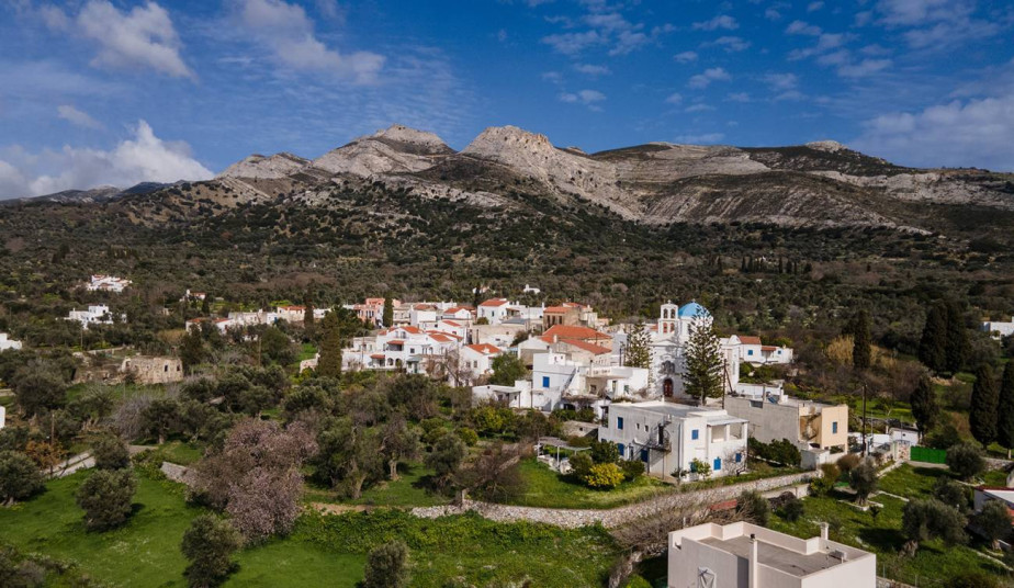 Private Tour Naxos - Chalki, Kitron - Olive Oil tasting & Apeiranthos Village